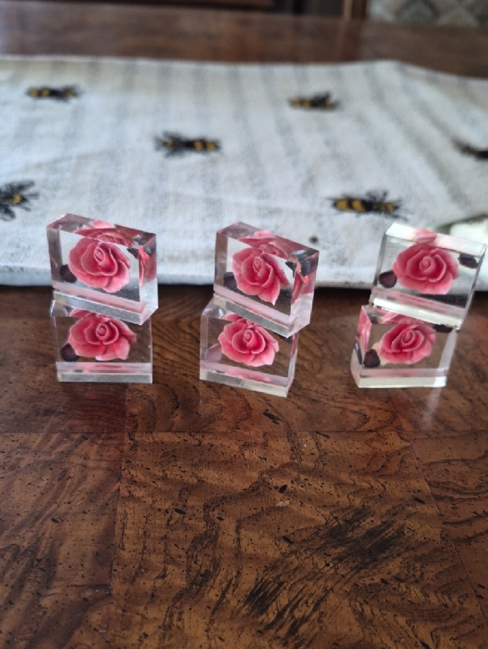 Lucite Pink Rose Carx Place Holders (6)